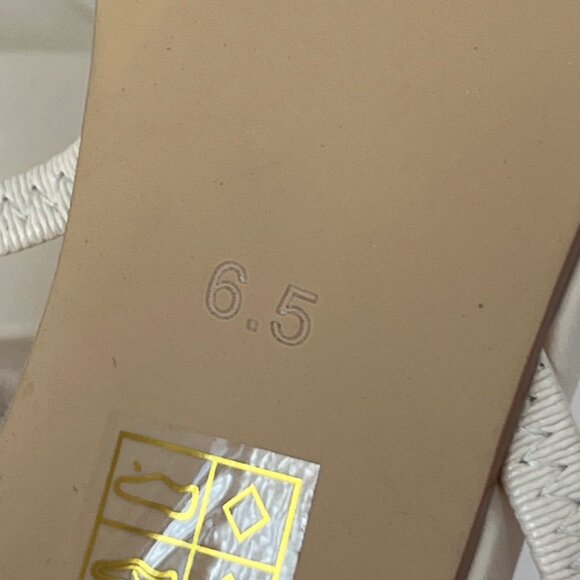 Jeffrey Campbell Adapt Sandals Slingback Cream Block Heel Sandals Size 6.5 - Picture 10 of 12